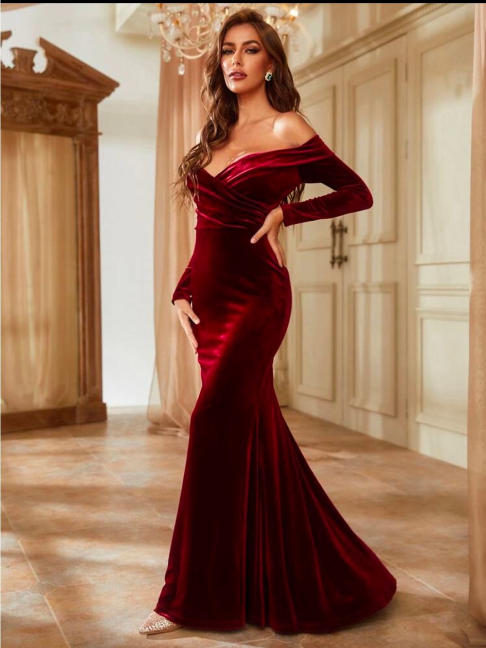 Elegant Burgundy Velvet Long Sleeve and Leg Slit Evening Dress - Picture 1 of 2